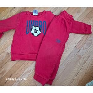 Umbro red sweatshirt and jogger fleece lined set, soccer ball logo sz 24‎ mo